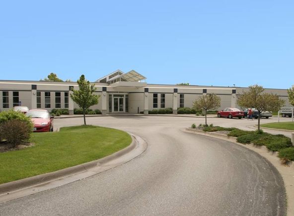 865 Lincoln Rd, Bettendorf, IA 52722